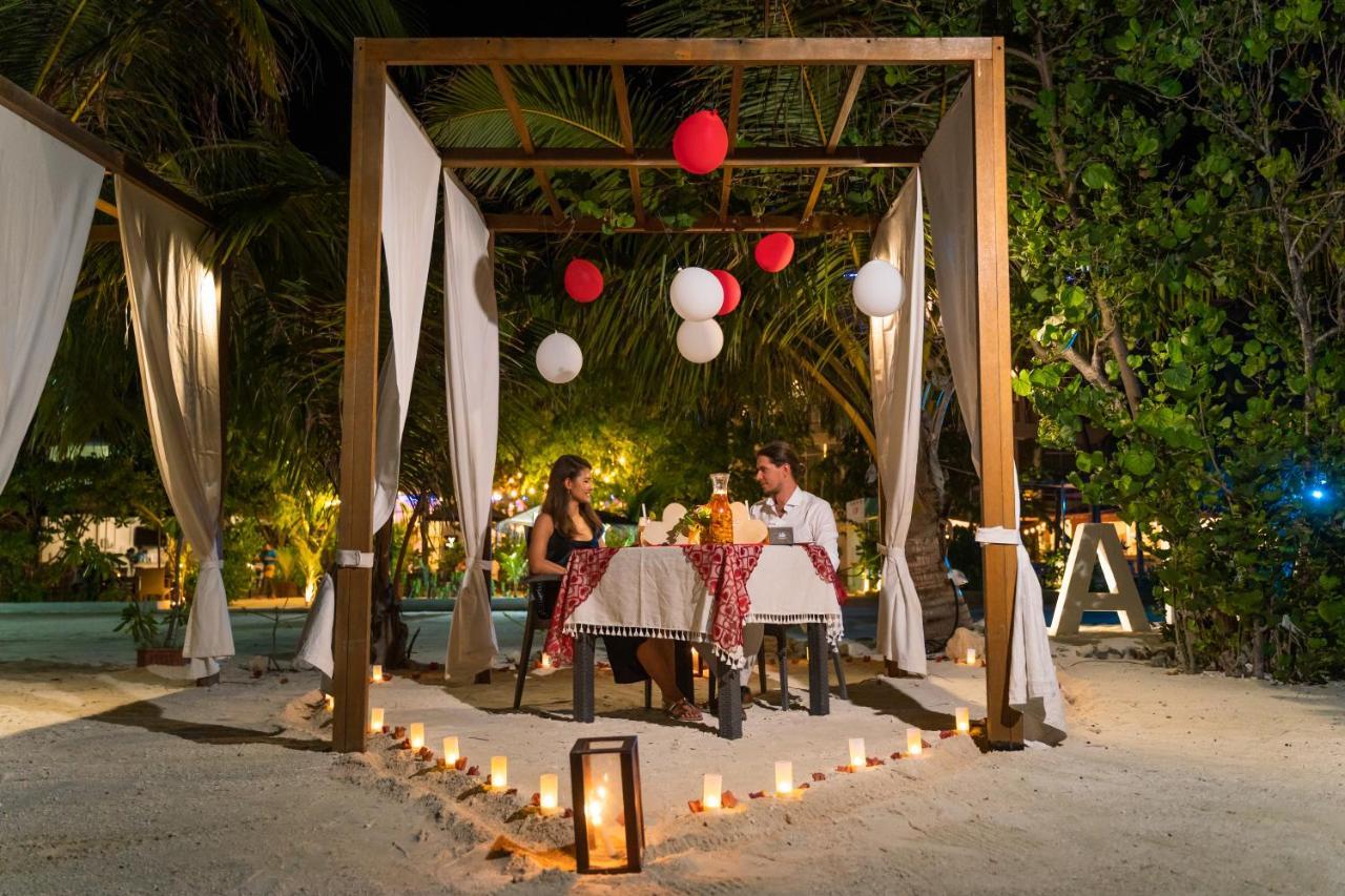Velana Beach Hotel Maldives Маафуші Екстер'єр фото