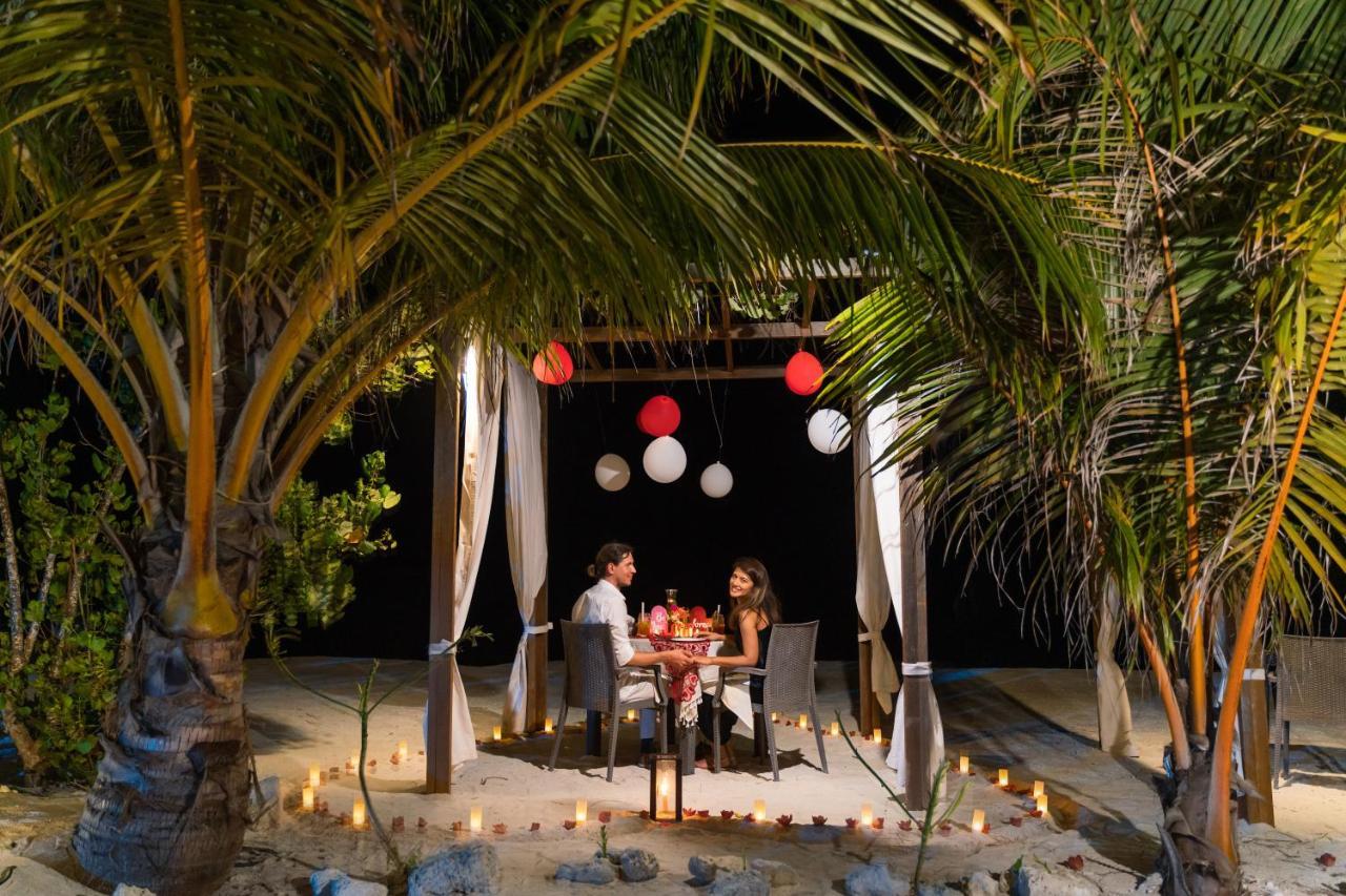 Velana Beach Hotel Maldives Маафуші Екстер'єр фото