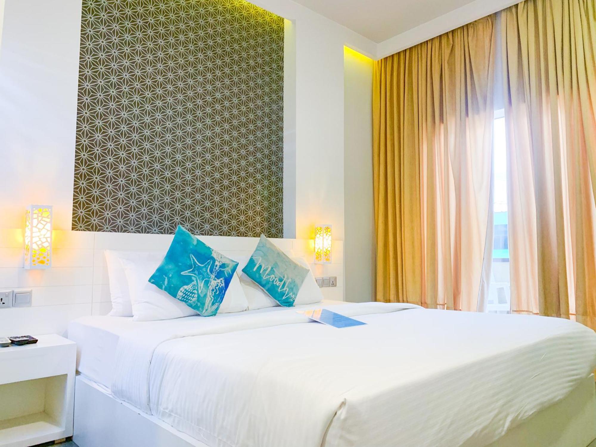 Velana Beach Hotel Maldives Маафуші Екстер'єр фото