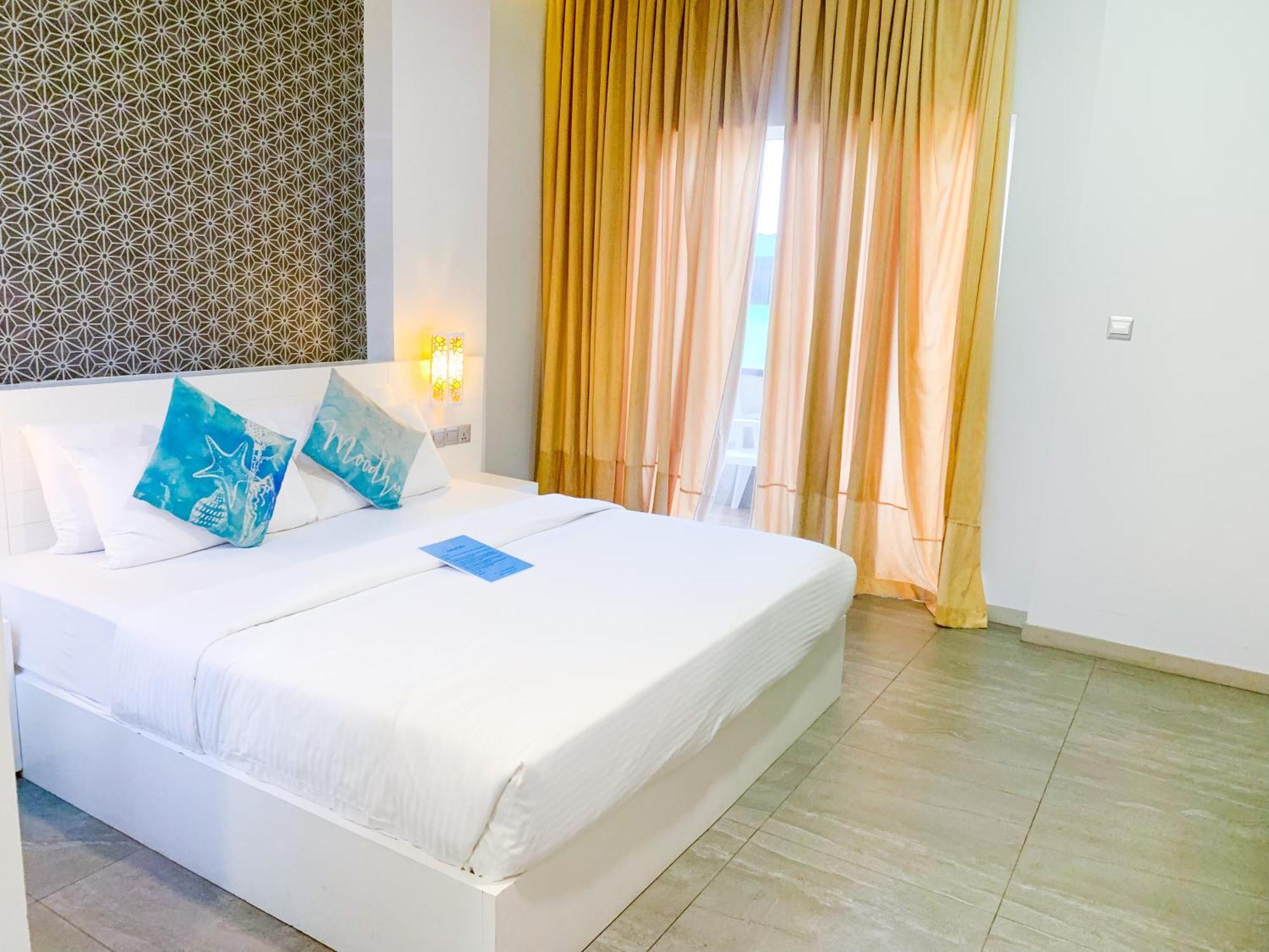 Velana Beach Hotel Maldives Маафуші Екстер'єр фото