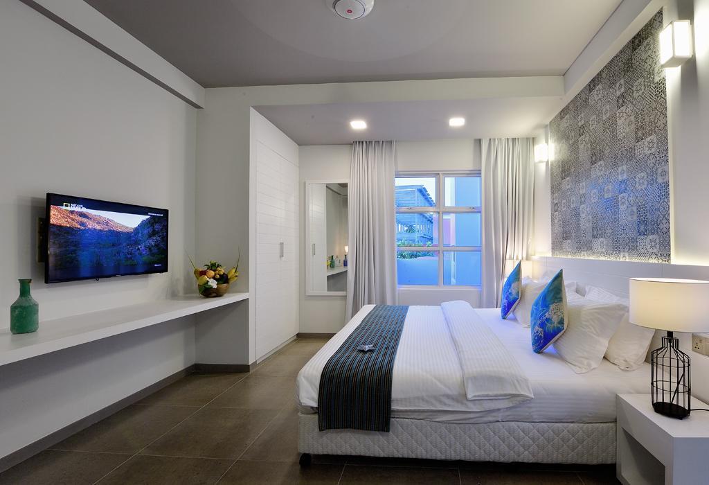 Velana Beach Hotel Maldives Маафуші Екстер'єр фото