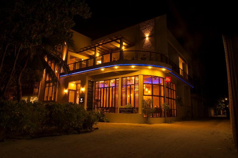 Velana Beach Hotel Maldives Маафуші Екстер'єр фото